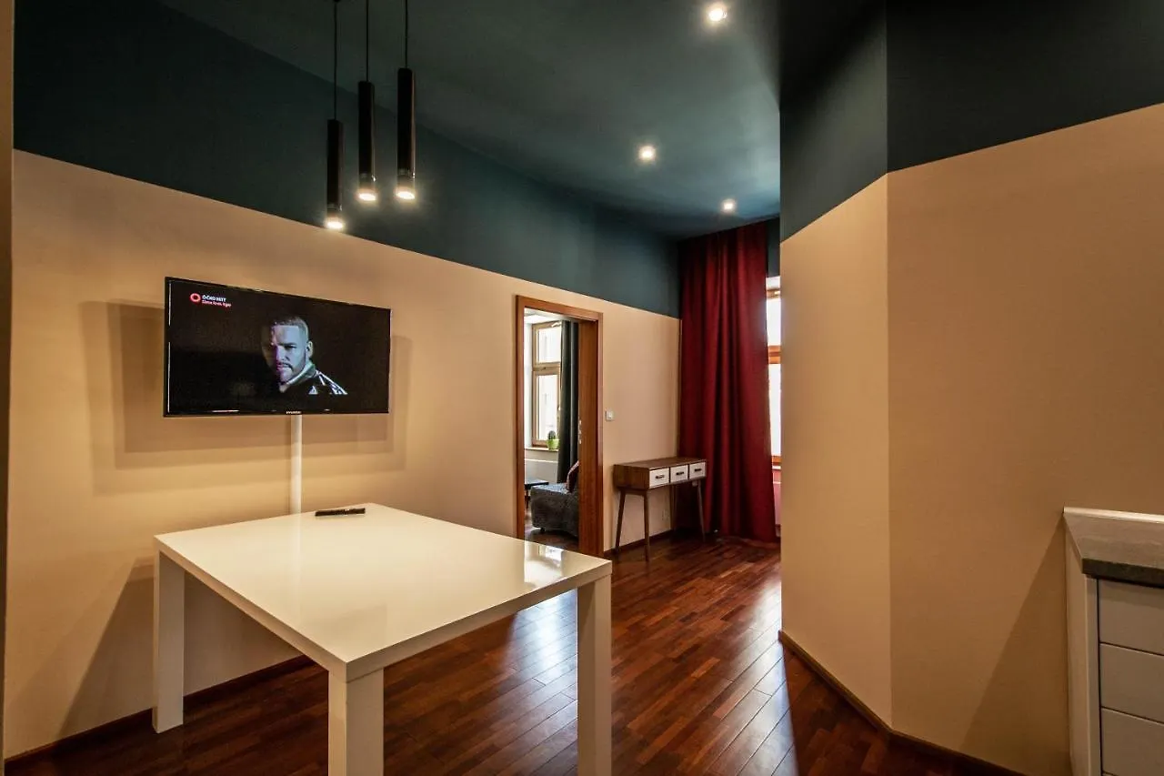 Wooden Design 2Bdr Apartment Near Eden Garden Prague Czech Republic